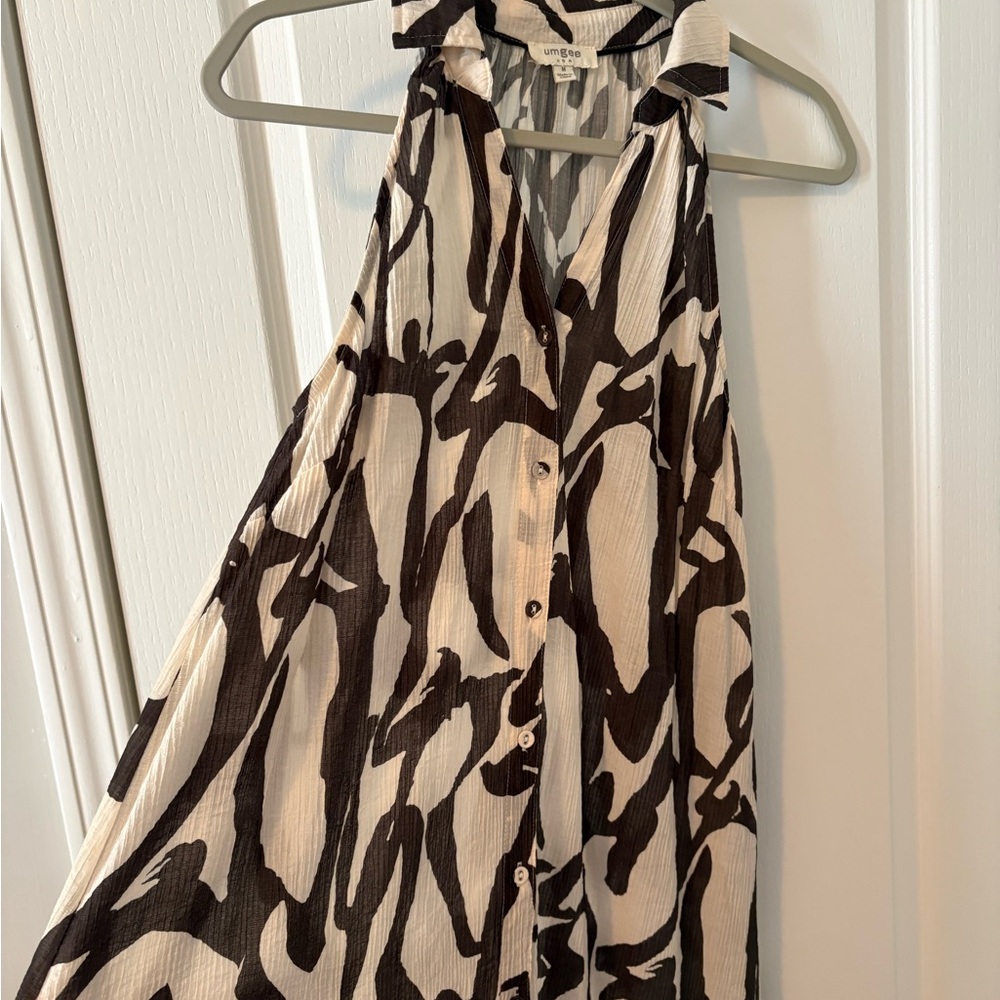 Chic Black and Tan Sleeveless Dress